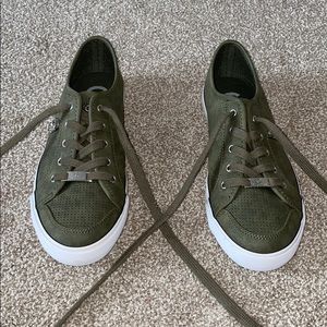 Guess sneakers